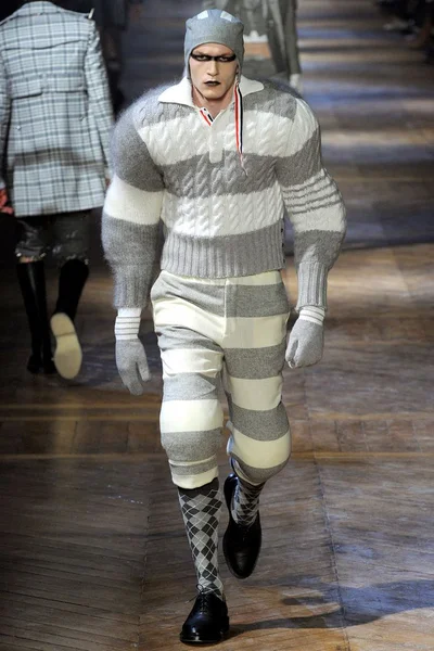 Look 8